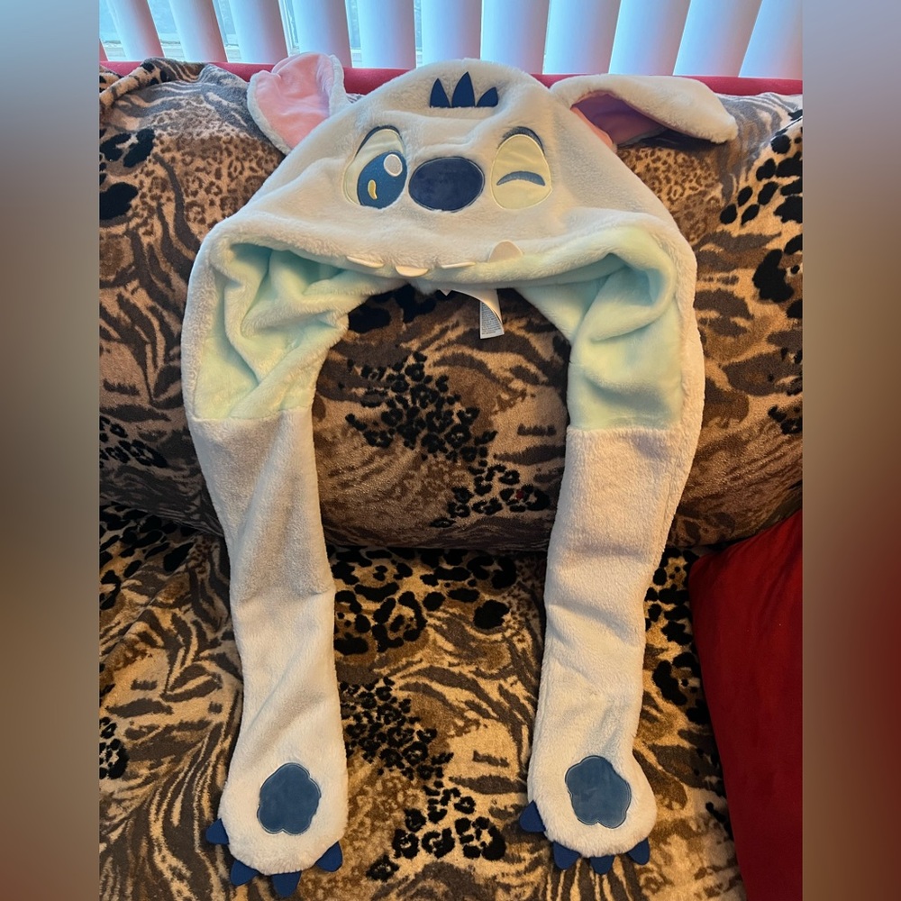 MINISO Plush Snoopy Bucket Hat
